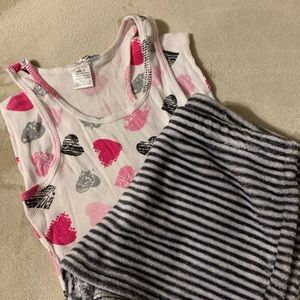 Woman’s pink/gray Pajama short set